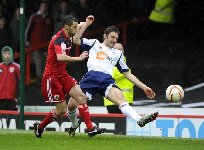 Framed Print : Battling for Supremacy: Sam Baldock vs. Sam Ricketts in the Npower Championship Clash between Bristol City and Bolton Wanderers Framed Print : Battling for Supremacy: Sam Baldock vs. Sam Ricketts in the Npower Championship Clash between Bristol City and Bolton Wanderers
