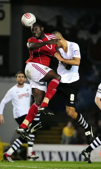 Framed Print : Battling for Supremacy: Stewart vs. Pratley in the Championship Clash between Bristol City and Swansea City (01 / 02 / 2011)
