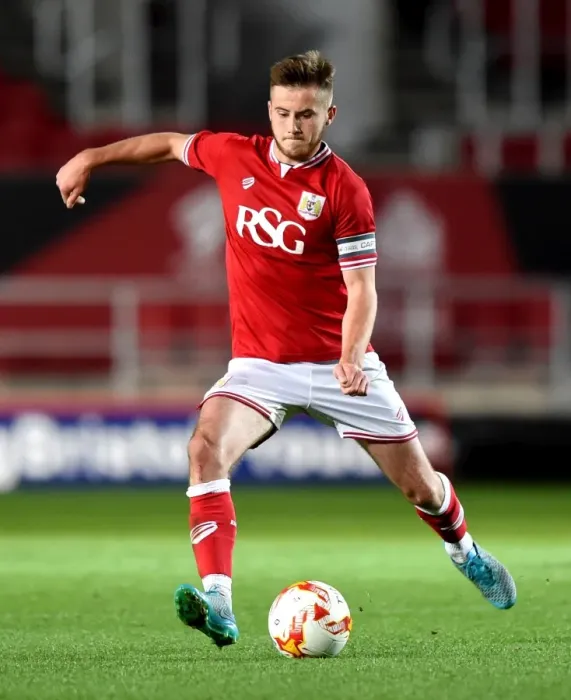 Framed Print : Billy Murphy in Action: Bristol City U21 vs Sheffield Wednesday U21 at Ashton Gate Stadium Framed Print : Billy Murphy in Action: Bristol City U21 vs Sheffield Wednesday U21 at Ashton Gate Stadium