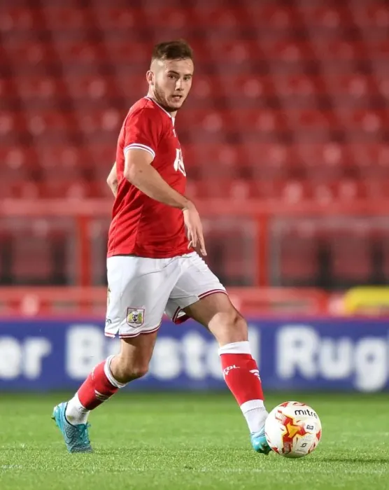 Framed Print : Billy Murphy in Action: U21 Clash at Ashton Gate