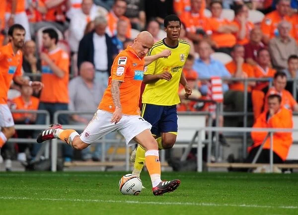Blackpool vs. Bristol City: Jonjo Shelvey in League Cup Action at Bloomfield Road - October 1, 2011 (Editorial Use Only)