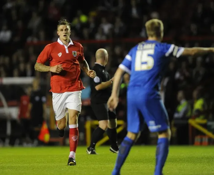 Framed Print : Bloodied Aden Flint: Bristol City Footballer Changes Shirt After Injury During Match vs Leyton Orient (19-08-2014) Framed Print : Bloodied Aden Flint: Bristol City Footballer Changes Shirt After Injury During Match vs Leyton Orient (19-08-2014)