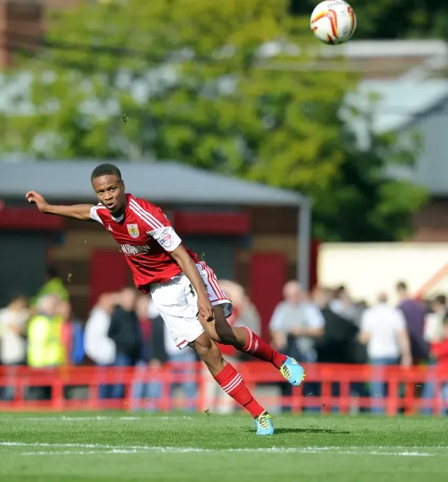 Framed Print : Bobby Reid in Action: Bristol City vs. Peterborough United, September 14, 2013 Framed Print : Bobby Reid in Action: Bristol City vs. Peterborough United, September 14, 2013