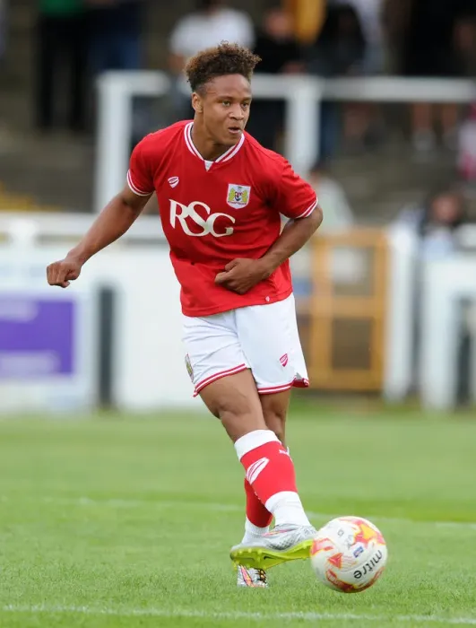 Framed Print : Bobby Reid in Action: Bristol City vs Bath City, 2015 Pre-Season Friendly at Twerton Park Framed Print : Bobby Reid in Action: Bristol City vs Bath City, 2015 Pre-Season Friendly at Twerton Park