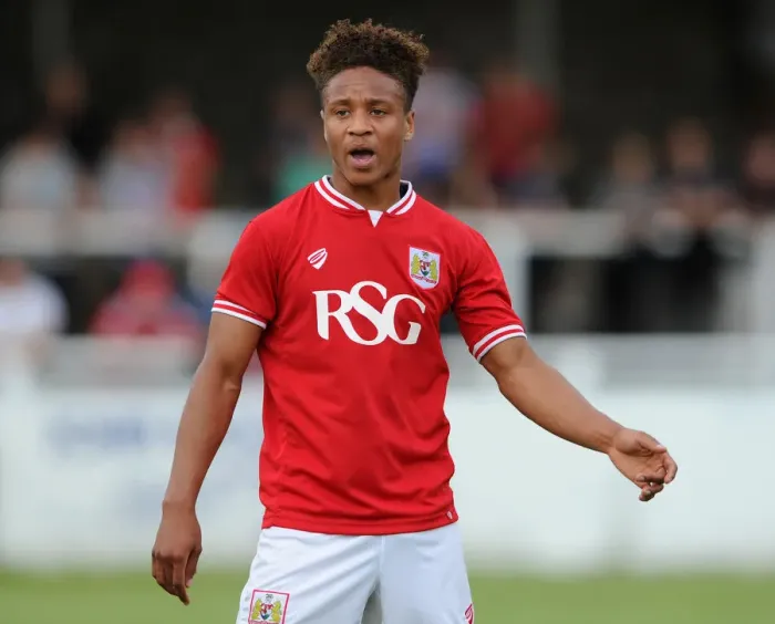 Framed Print : Bobby Reid in Action: Bristol City vs Bath City, 2015 Pre-Season Friendly at Twerton Park Framed Print : Bobby Reid in Action: Bristol City vs Bath City, 2015 Pre-Season Friendly at Twerton Park