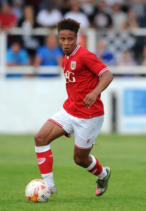 Framed Print : Bobby Reid in Action: Bristol City vs Bath City, 2015 - Pre-Season Friendly Framed Print : Bobby Reid in Action: Bristol City vs Bath City, 2015 - Pre-Season Friendly