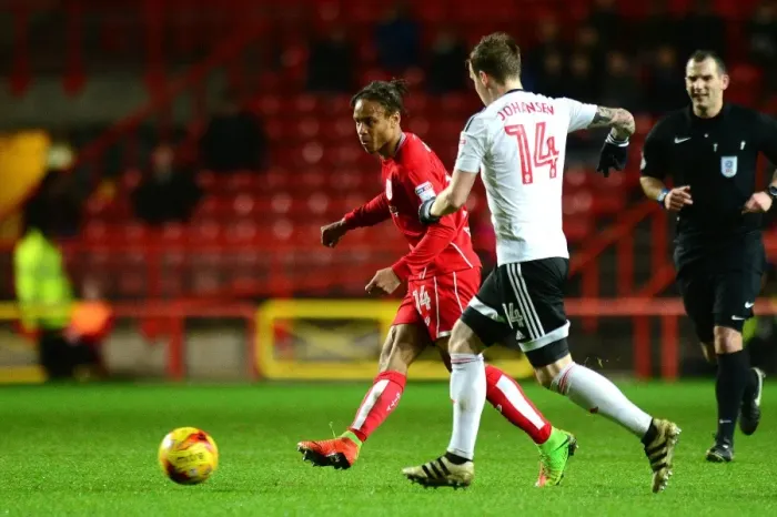 Framed Print : Bobby Reid in Action: Bristol City vs Fulham, Sky Bet Championship, 2017