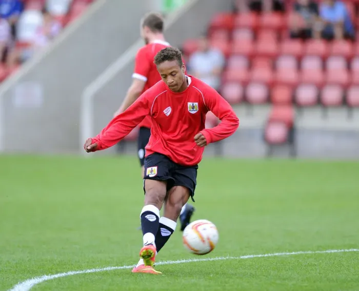 Framed Print : Bobby Reid in Action: Cheltenham Town vs. Bristol City, 2014 - Football Pre-Season Friendly Framed Print : Bobby Reid in Action: Cheltenham Town vs. Bristol City, 2014 - Football Pre-Season Friendly