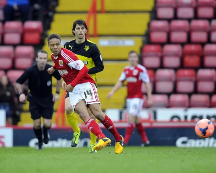 Framed Print : Bobby Reid in Action: FA Cup Third Round - Bristol City vs Watford at Ashton Gate