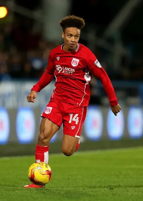 Framed Print : Bobby Reid in Action: Huddersfield Town vs. Bristol City, Sky Bet Championship (December 10, 2016) Framed Print : Bobby Reid in Action: Huddersfield Town vs. Bristol City, Sky Bet Championship (December 10, 2016)