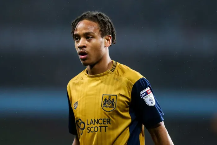 Framed Print : Bobby Reid of Bristol City vs Aston Villa, Sky Bet EFL Championship, Villa Park, 2017 Framed Print : Bobby Reid of Bristol City vs Aston Villa, Sky Bet EFL Championship, Villa Park, 2017