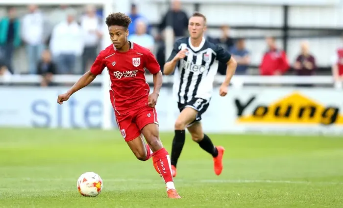 Framed Print : Bobby Reid Charges Forward: Bristol City vs Bath City Pre-Season Friendly, July 2016 Framed Print : Bobby Reid Charges Forward: Bristol City vs Bath City Pre-Season Friendly, July 2016