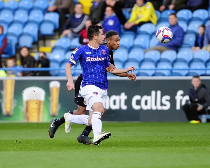 Framed Print : Bobby Reid Chases Down the Ball: Carlisle United vs. Bristol City, Sky Bet League One