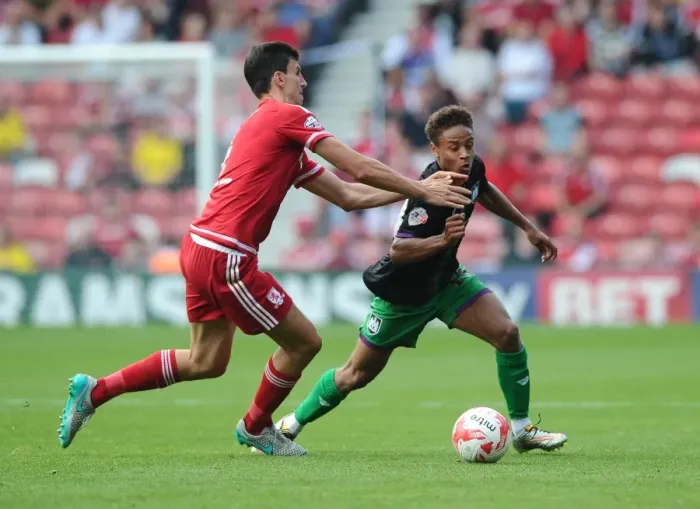 Framed Print : Bobby Reid Glides Past Daniel Ayala: Middlesbrough vs. Bristol City, Sky Bet Championship (2015)