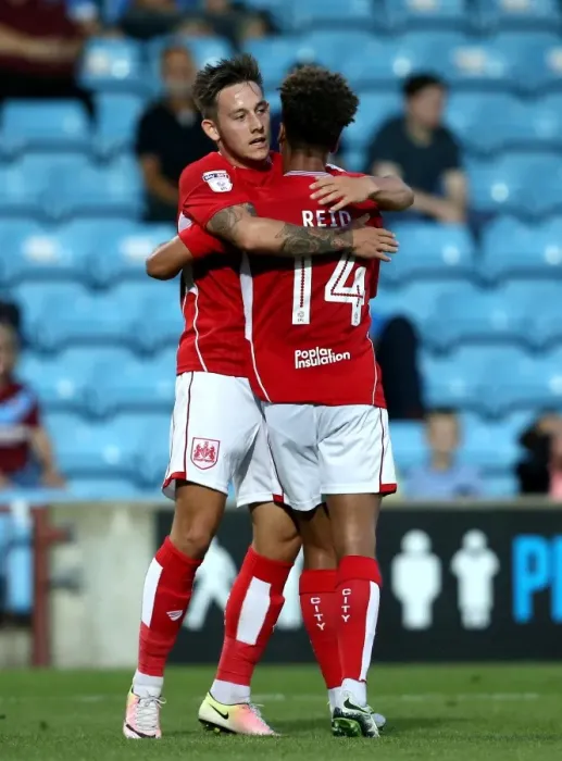 Framed Print : Bobby Reid and Josh Brownhill: Celebrating a Goal for Bristol City against Scunthorpe United, 2016