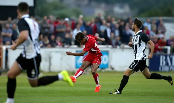 Framed Print : Bobby Reid Scores Stunner: Bristol City's Pre-Season Victory Over Bath City (26 / 07 / 2016)