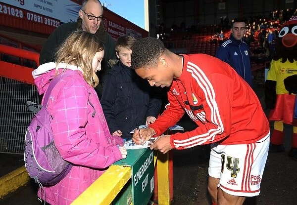 Bobby Reid Signing Autographs: Bristol City vs Stevenage, Ashton Gate, 2013