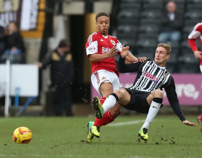 Framed Print : Bobby Reid Tackles Gary Liddle in Notts County vs. Bristol City Football Match, December 2013 Framed Print : Bobby Reid Tackles Gary Liddle in Notts County vs. Bristol City Football Match, December 2013