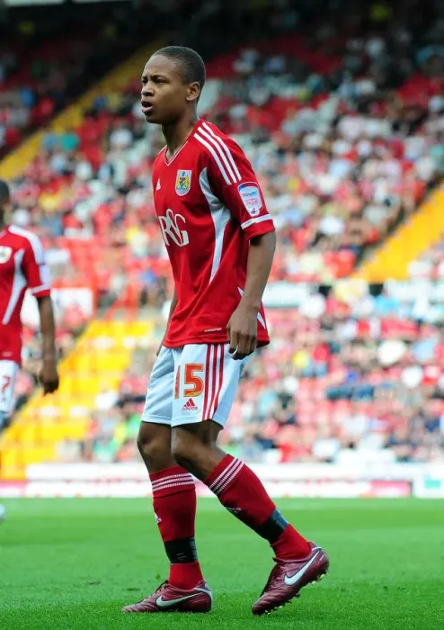 Framed Print : Bobby Reid Thrills in Bristol City's Championship Clash Against West Brom (30 / 07 / 2011)