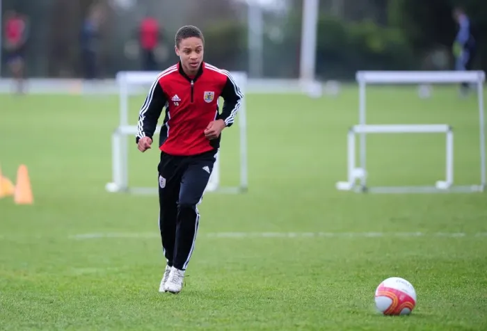 Framed Print : Bobby Reid in Training: Focused and Determined at Bristol City Football Club