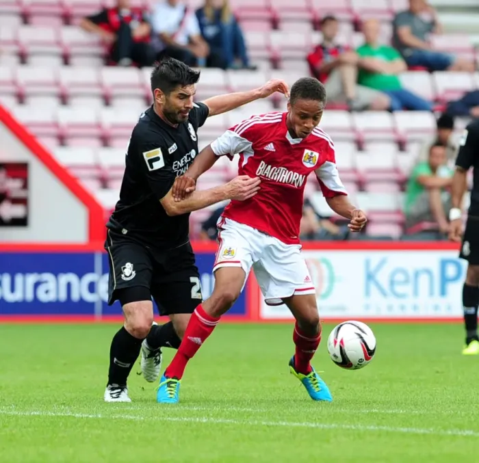 Framed Print : Bobby Reid vs. Richard Hughes: A Battle at the Heart of the Action - Bournemouth vs. Bristol City, 2013 Framed Print : Bobby Reid vs. Richard Hughes: A Battle at the Heart of the Action - Bournemouth vs. Bristol City, 2013