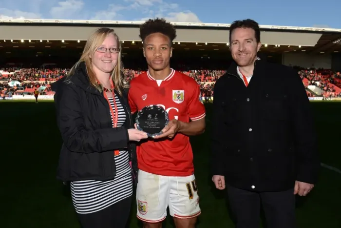 Framed Print : Bobby Reid's Brilliant Performance: Man of the Match for Bristol City against Sheffield Wednesday (09 / 04 / 2016) Framed Print : Bobby Reid's Brilliant Performance: Man of the Match for Bristol City against Sheffield Wednesday (09 / 04 / 2016)