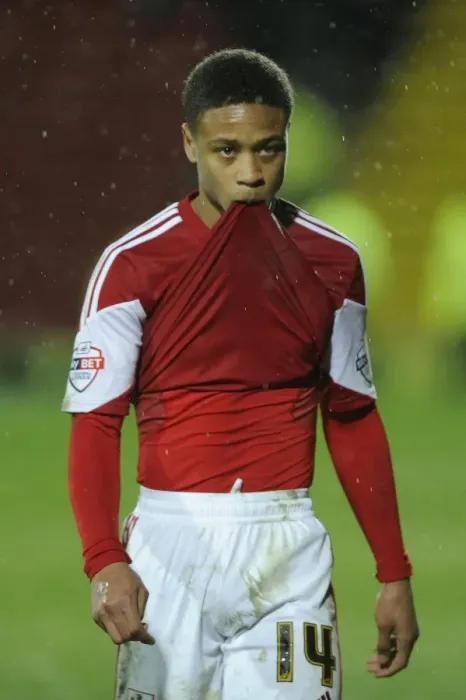 Framed Print : Bobby Reid's Disappointment: Watford vs. Bristol City FA Cup Replay