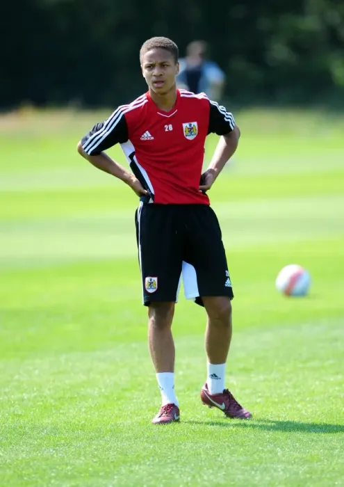Framed Print : Bobby Reid's Relentless Determination: Pre-Season Training with Bristol City