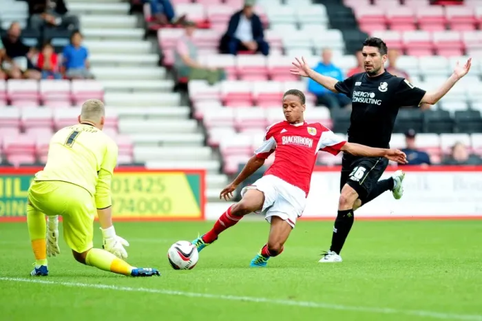 Framed Print : Bobby Reid's Stretched Shot: Bristol City vs Bournemouth, 2013 Framed Print : Bobby Reid's Stretched Shot: Bristol City vs Bournemouth, 2013