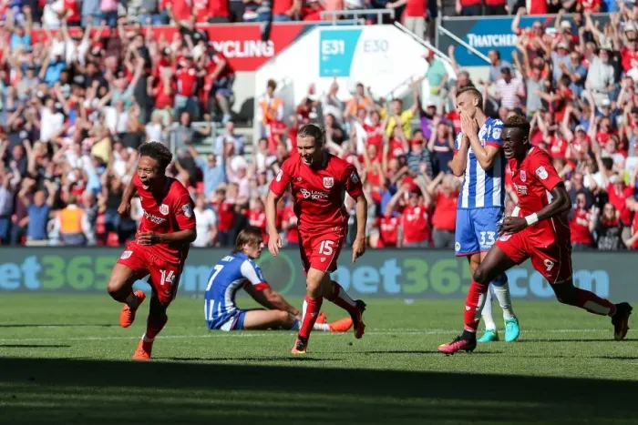 Framed Print : Bobby Reid's Stunner: 2-1 Lead for Bristol City Against Wigan Athletic at Ashton Gate Framed Print : Bobby Reid's Stunner: 2-1 Lead for Bristol City Against Wigan Athletic at Ashton Gate