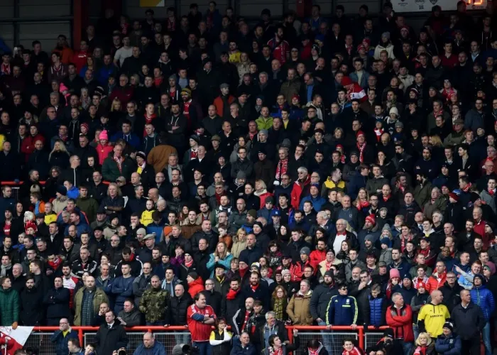 Framed Print : Boro Fans in Full Force at Ashton Gate: Bristol City vs. Middlesbrough, Sky Bet Championship (16 / 01 / 2016)
