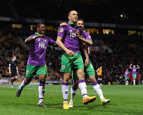 Bradford City vs. Bristol City: Wilbraham, Cunningham, and Agard Celebrate Goal (Sky Bet League One, Promotion)