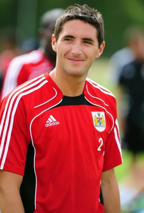 Framed Print : Bradley Orr in Action: Bristol City Football Club's Pre-Season Training