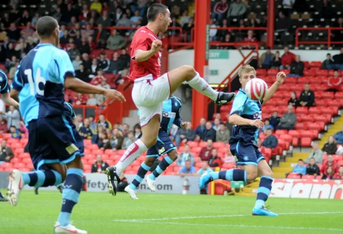 Framed Print : Bradley Orr in Action: Bristol City vs Wycombe Wanderers