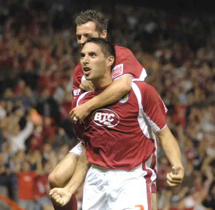 Framed Print : Bradley Orr Faces His Former Team: Manchester City vs. Bristol City