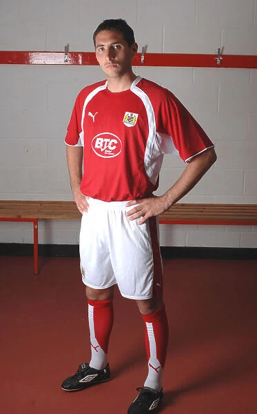 Bradley Orr: Focused and Ready in Bristol City Football Club Jersey