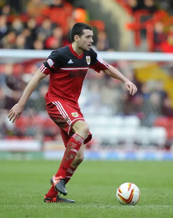 Framed Print : Brendan Moloney in Action: Bristol City vs Ipswich Town, Championship 2013