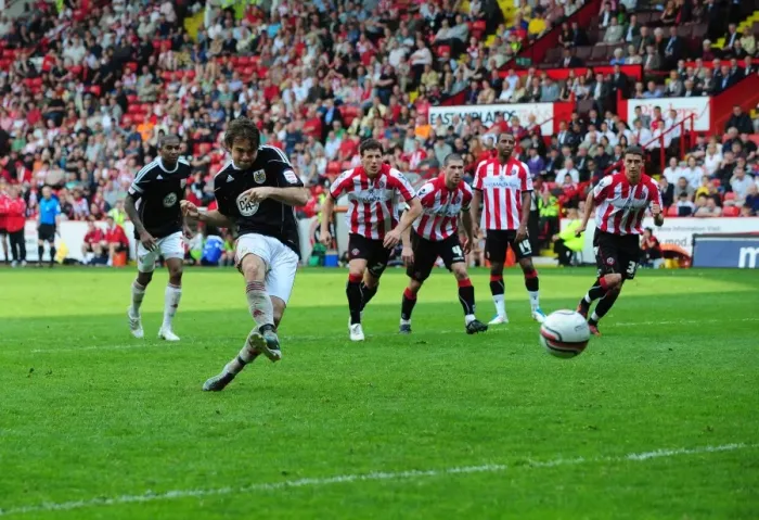 Framed Print : Brett Pitman Scores Penalty: Sheffield United vs. Bristol City (Championship, 23 / 04 / 2011) Framed Print : Brett Pitman Scores Penalty: Sheffield United vs. Bristol City (Championship, 23 / 04 / 2011)