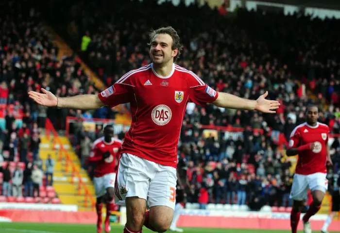 Framed Print : Brett Pitman Scores the Thrilling Opener: A Championship Match at Ashton Gate - November 27, 2010 (Bristol City vs Sheffield United) Framed Print : Brett Pitman Scores the Thrilling Opener: A Championship Match at Ashton Gate - November 27, 2010 (Bristol City vs Sheffield United)