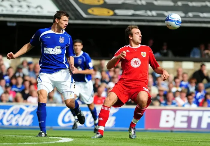 Framed Print : Brett Pitman Strikes: Championship Clash between Ipswich and Bristol City, August 2010 Framed Print : Brett Pitman Strikes: Championship Clash between Ipswich and Bristol City, August 2010