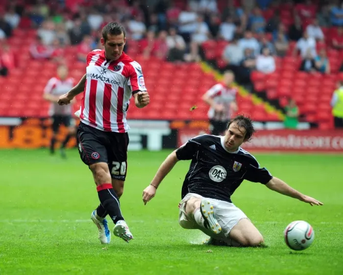 Framed Print : Brett Pitman vs. Joe Mattock: Intense Moment in the Championship Clash between Sheffield United and Bristol City - 23 / 04 / 2011 Framed Print : Brett Pitman vs. Joe Mattock: Intense Moment in the Championship Clash between Sheffield United and Bristol City - 23 / 04 / 2011