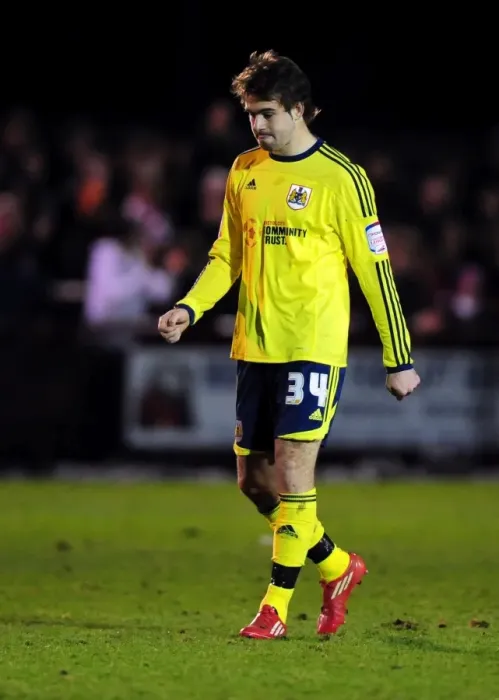 Framed Print : Brett Pitman's Disappointment: Crawley Town Knocks Out Bristol City from FA Cup Framed Print : Brett Pitman's Disappointment: Crawley Town Knocks Out Bristol City from FA Cup