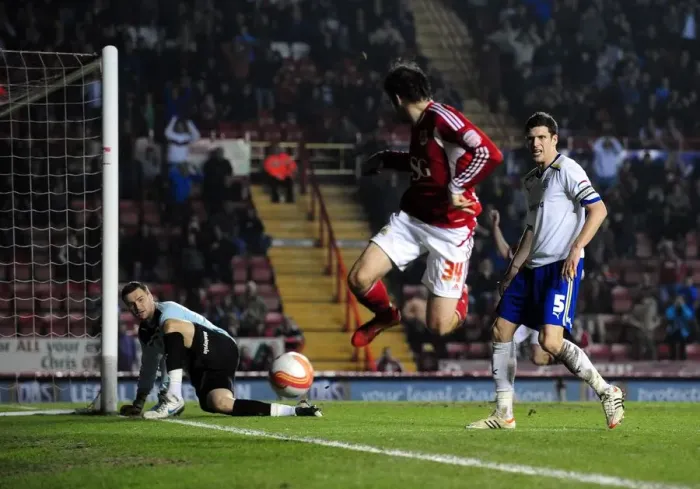 Framed Print : Brett Pitman's Dramatic Shot vs. David Marshall: A Pivotal Moment in the Bristol City vs. Cardiff City Rivalry