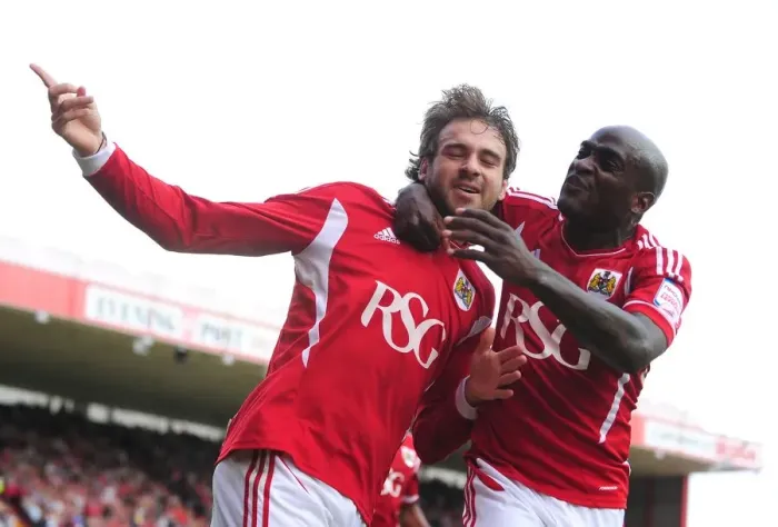 Framed Print : Brett Pitman's Equalizer: Championship Showdown - Bristol City vs. Hull City, September 24, 2011