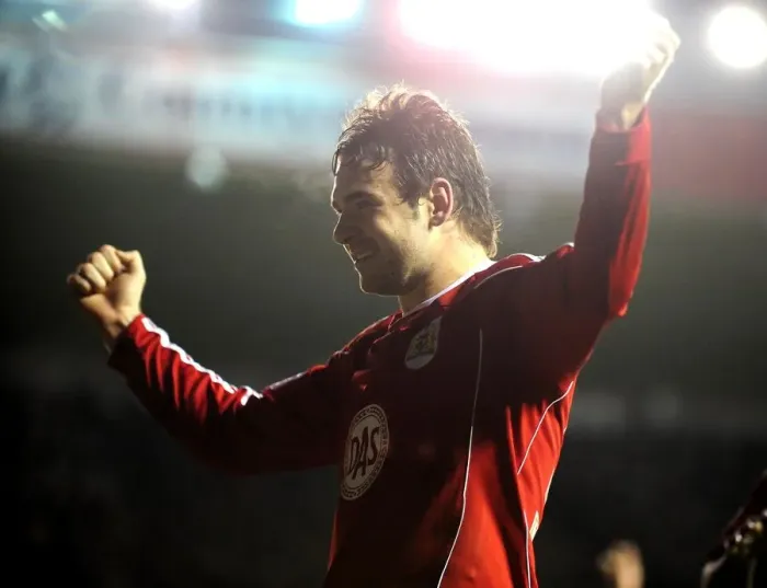 Framed Print : Brett Pitman's Euphoric Goal Celebration: Championship Match - Bristol City vs. Derby County (11-12-2010) Framed Print : Brett Pitman's Euphoric Goal Celebration: Championship Match - Bristol City vs. Derby County (11-12-2010)