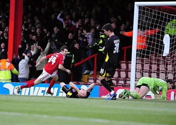 Brett Pitman's Euphoric Moment: Bristol City vs. Cardiff City, Championship Match, Ashton Gate Stadium (01.01.2011)