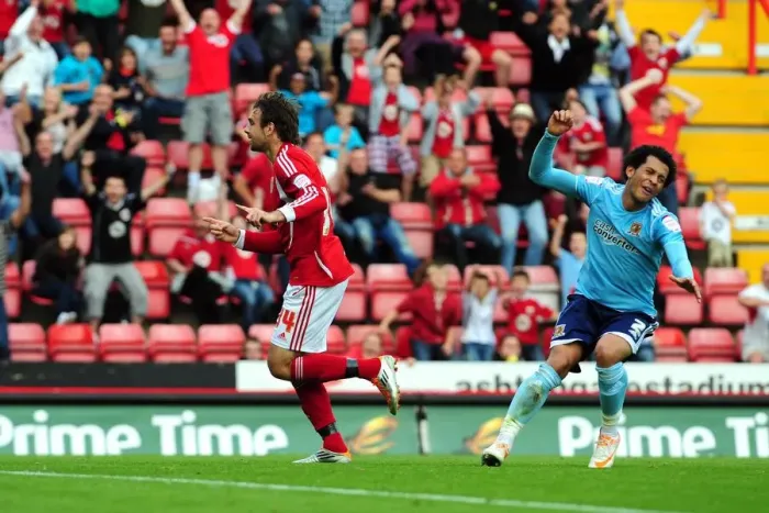 Framed Print : Brett Pitman's Late Equalizer: Championship Thriller - Bristol City vs. Hull City (September 24, 2011) Framed Print : Brett Pitman's Late Equalizer: Championship Thriller - Bristol City vs. Hull City (September 24, 2011)