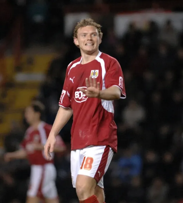 Framed Print : Brian Wilson in Action: Bristol City vs. Watford