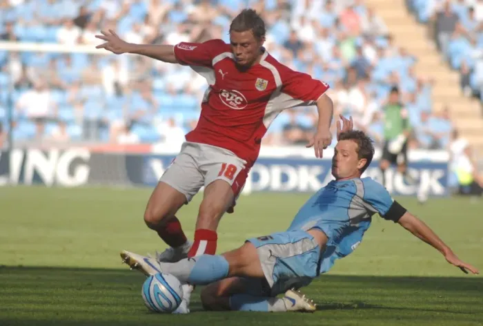 Framed Print : Brian Wilson in Action: Coventry City vs. Bristol City Framed Print : Brian Wilson in Action: Coventry City vs. Bristol City