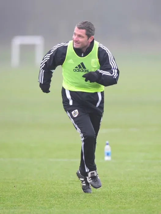 Framed Print : Bristol City: Assistant Manager Tony Docherty Training at Memorial Stadium, January 2012 Framed Print : Bristol City: Assistant Manager Tony Docherty Training at Memorial Stadium, January 2012